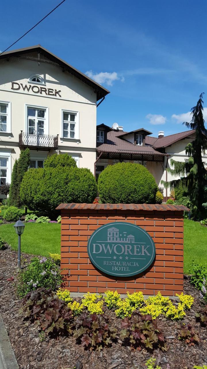 Hotel Dworek*** Skierniewice Bagian luar foto