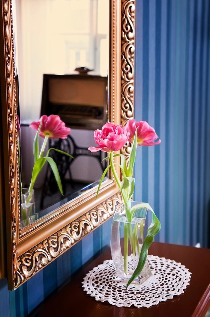 Hotel Dworek*** Skierniewice Bagian luar foto
